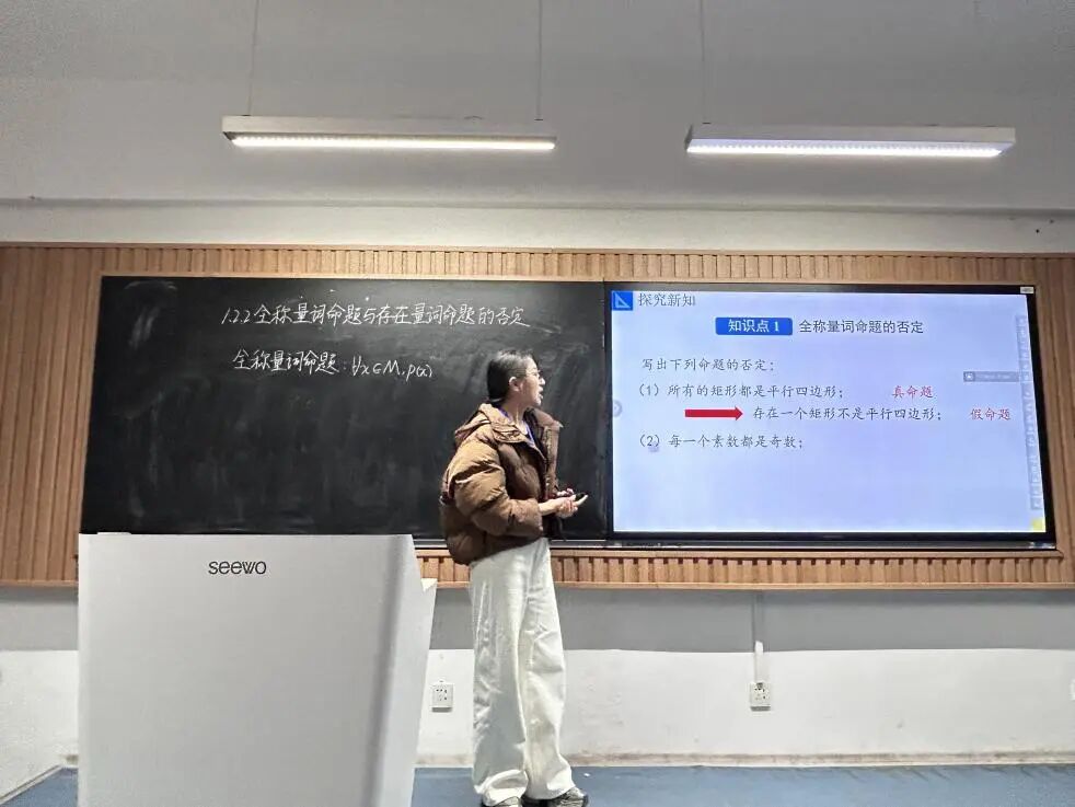 4d2482e5a6734eda90a9e4b135799b45.jpg 4d2482e5a6734eda90a9e4b135799b45.jpg